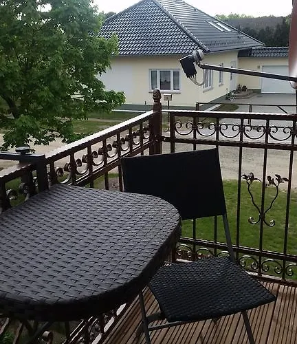 아파트 Am Muehlstein 뤼벤